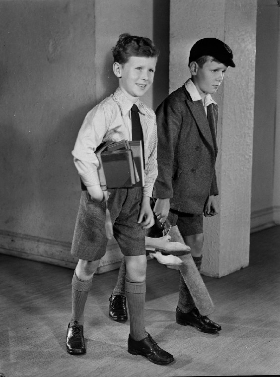 écoliers uniforme école privée 1950's